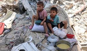 Lebanese family receiving aid